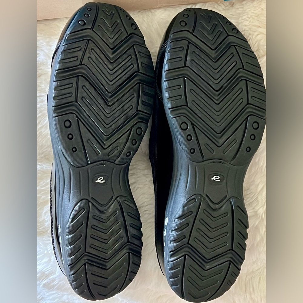 Easy Spirit Black Textured Mules - Picture 6 of 8